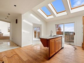 31 Overlook Dr, Southborough MA 01772
