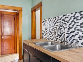 230 S Main St, Athol MA 01331