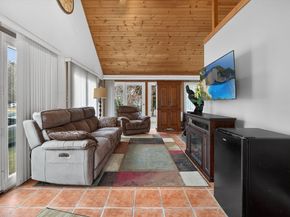 56 Lake St, Tewksbury MA 01876