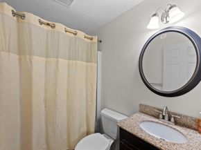 237 South St 6, Shrewsbury MA 01545
