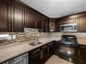 237 South St 6, Shrewsbury MA 01545