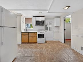 6 Desmond Dr, Nahant MA 01908