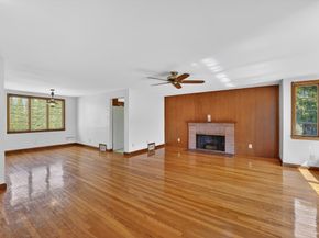 6 Desmond Dr, Nahant MA 01908