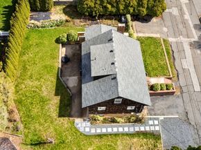 6 Desmond Dr, Nahant MA 01908