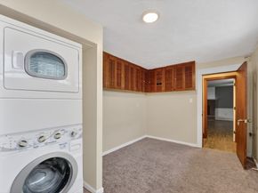 6 Desmond Dr, Nahant MA 01908