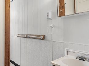 39 Mason St, Salem MA 01970