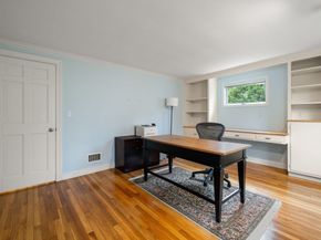 11 Sterling Rd, Wellesley MA 02482