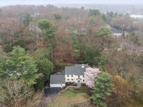 11 Sterling Rd, Wellesley MA 02482