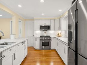 11 Sterling Rd, Wellesley MA 02482