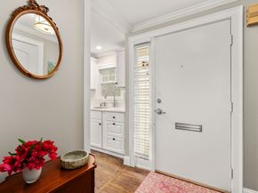 11 Oak St 16, Wellesley MA 02482