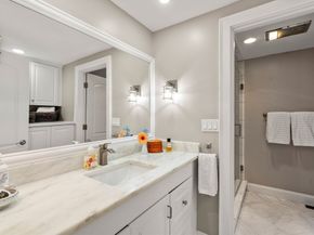 11 Oak St 16, Wellesley MA 02482