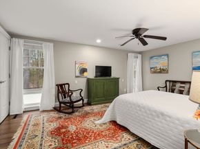 11 Oak St 16, Wellesley MA 02482