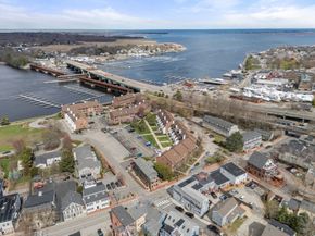 150 Merrimac St I, Newburyport MA 01950
