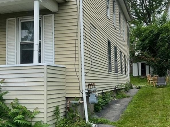 71 Fox St, Worcester MA 01604