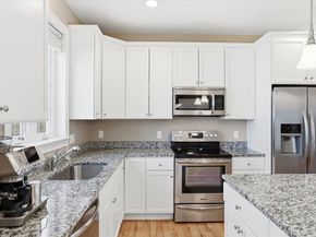 2 Dino Way 52, Milford MA 01757