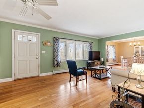 41 Betty Spring Rd, Gardner MA 01440