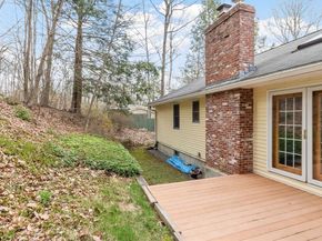 41 Betty Spring Rd, Gardner MA 01440