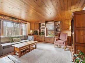 21 Beal St, Lunenburg MA 01462