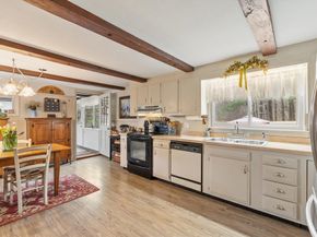 21 Beal St, Lunenburg MA 01462