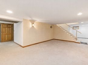 21 Beal St, Lunenburg MA 01462