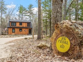 26 Pearl Rd, Ashburnham MA 01430