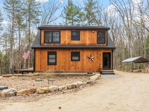26 Pearl Rd, Ashburnham MA 01430