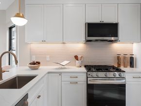 142 Metropolitan U:1, Boston MA 02131