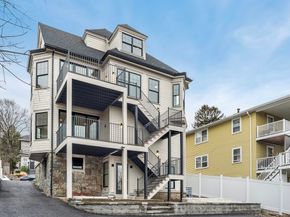 142 Metropolitan U:1, Boston MA 02131