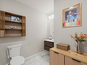10-16 Everett 204, Boston MA 02128