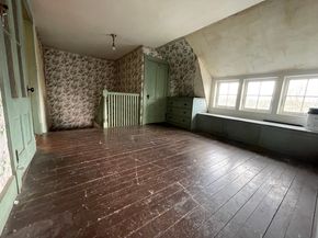 16 Barnard Rd, Worcester MA 01605