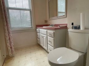 16 Barnard Rd, Worcester MA 01605