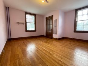 16 Barnard Rd, Worcester MA 01605