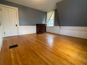 16 Barnard Rd, Worcester MA 01605