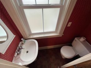 16 Barnard Rd, Worcester MA 01605