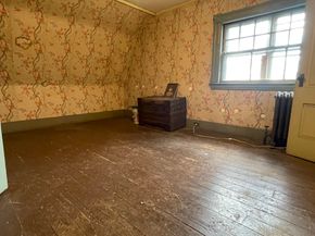 16 Barnard Rd, Worcester MA 01605