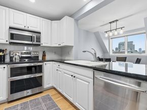 65 Chelsea St 404, Boston MA 02129