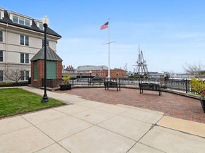 65 Chelsea St 404, Boston MA 02129