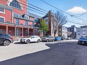 225 Dorchester St 15, Boston MA 02127