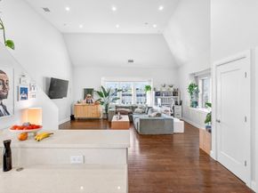 225 Dorchester St 15, Boston MA 02127
