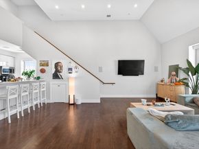 225 Dorchester St 15, Boston MA 02127
