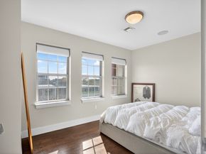 225 Dorchester St 15, Boston MA 02127
