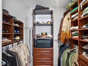 225 Dorchester St 15, Boston MA 02127