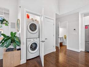 225 Dorchester St 15, Boston MA 02127