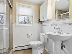 110 Starr Ave, Tewksbury MA 01876