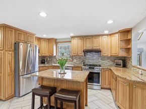 110 Starr Ave, Tewksbury MA 01876