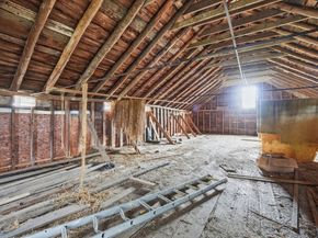16 Main St, Brookfield MA 01506
