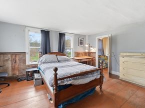 16 Main St, Brookfield MA 01506