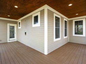 1935 Commonwealth Ave 1935, Newton MA 02466