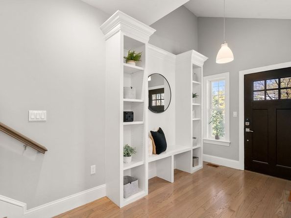 1935 Commonwealth Ave 1935, Newton MA 02466