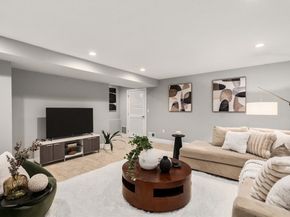 1935 Commonwealth Ave 1935, Newton MA 02466